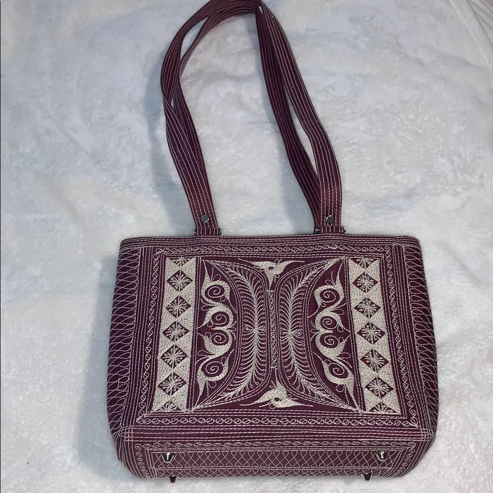 Laga Designs Elegant Embroidered Burgundy Handbag
